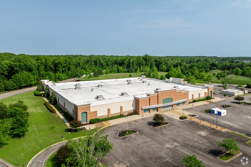 500 Marquis Pky, Williamsburg, VA à vendre - Aérien - Image 2 de 5