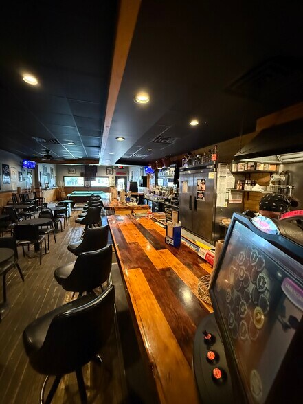 11935 E Lennon Rd, Lennon, MI à vendre - Photo intérieure - Image 3 de 13