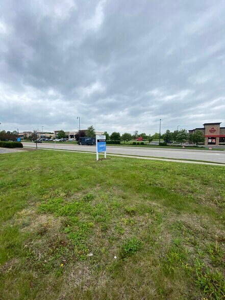 Terrain dans Blue Springs, MO à vendre - Photo de construction - Image 2 de 3