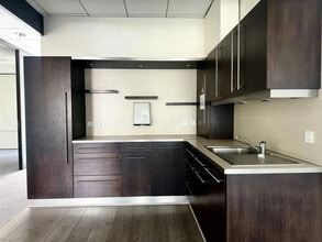 120 Allée Jacques Monod, Saint-Priest for lease Interior Photo- Image 1 of 10