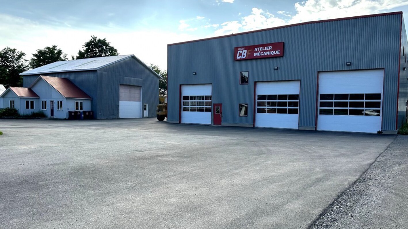 1430 Rang Du Coteau S, St-Pierre-de-la-Rivière-du-Sud, QC for sale Primary Photo- Image 1 of 1