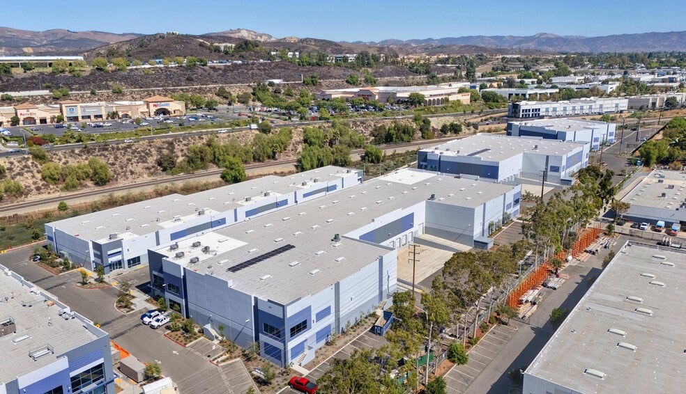 NEC Madera Rd & Easy St, Simi Valley, CA for lease - Building Photo - Image 2 of 21