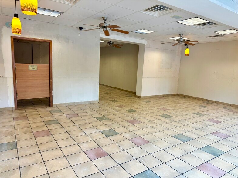 1024 S Gee St, Jonesboro, AR à vendre - Photo du bâtiment - Image 2 de 12