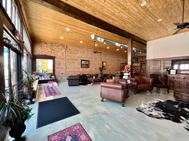 112 W Wise St, Bowie, TX à vendre - Photo du bâtiment - Image 3 de 13