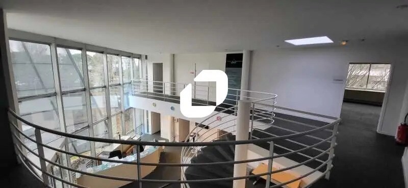 Office in Mérignac for lease - Interior Photo - Image 3 of 10