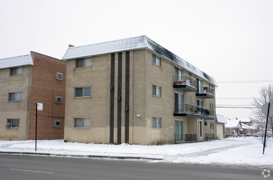 4634-4658 W 79th St, Chicago, IL for sale - Primary Photo - Image 1 of 21