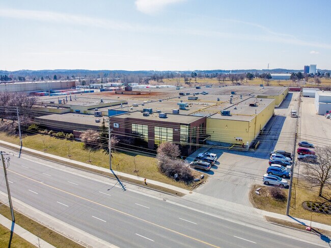 Plus de détails pour 501 Manitou Dr, Kitchener, ON - Industriel à louer