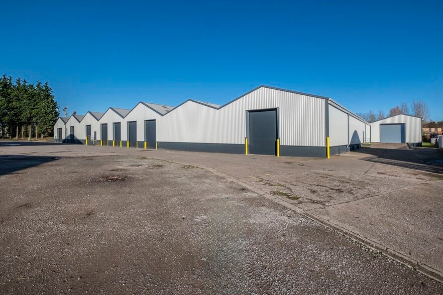 Station Rd, Wolverhampton for lease - Building Photo - Image 3 of 6