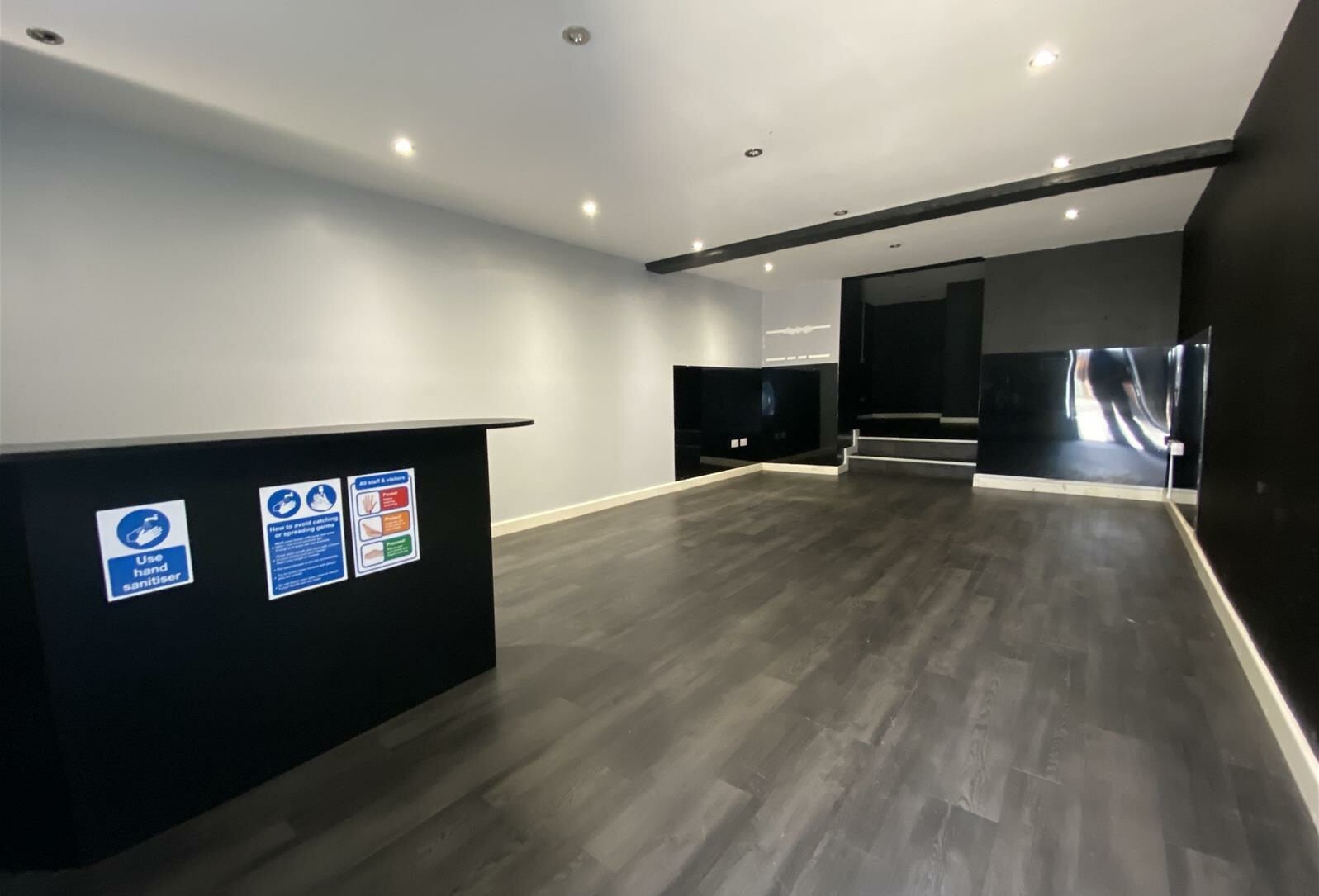 47-49 Smith St, Warwick for lease Interior Photo- Image 1 of 2