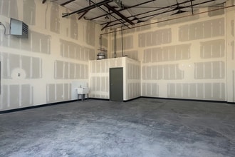 955 14730 S, Bluffdale, UT for lease Interior Photo- Image 2 of 3