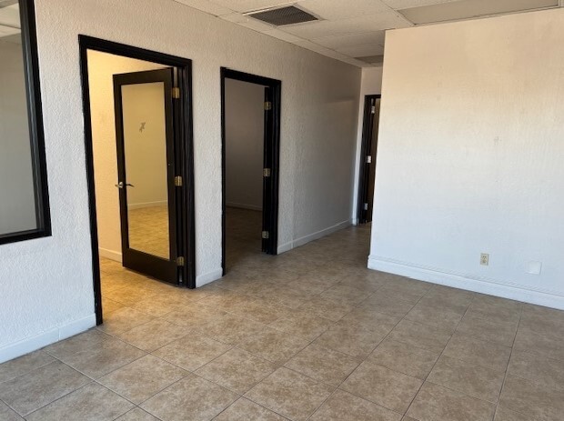 320 S El Dorado St, Mesa, AZ for lease - Interior Photo - Image 3 of 17