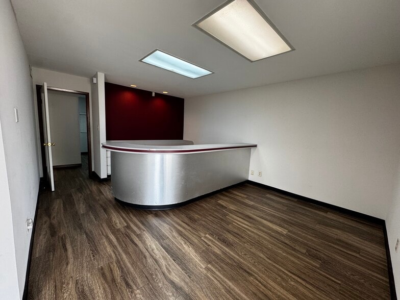 9123 Thomasville Dr, Houston, TX for lease - Lobby - Image 2 of 26