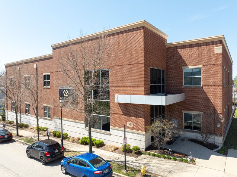 2929 Highland Ave, Cincinnati, OH à louer - Photo du bâtiment - Image 2 de 14
