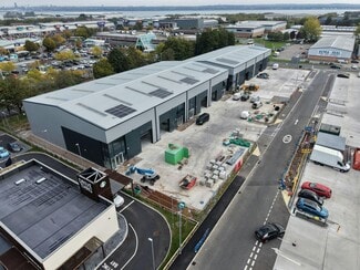 Plus de détails pour 3 Welton Rd, Wirral - Industriel à louer