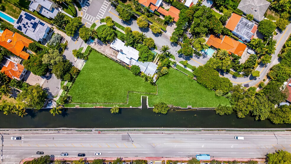 1810 Michigan Ave, Miami Beach, FL à vendre - Photo du bâtiment - Image 2 de 13