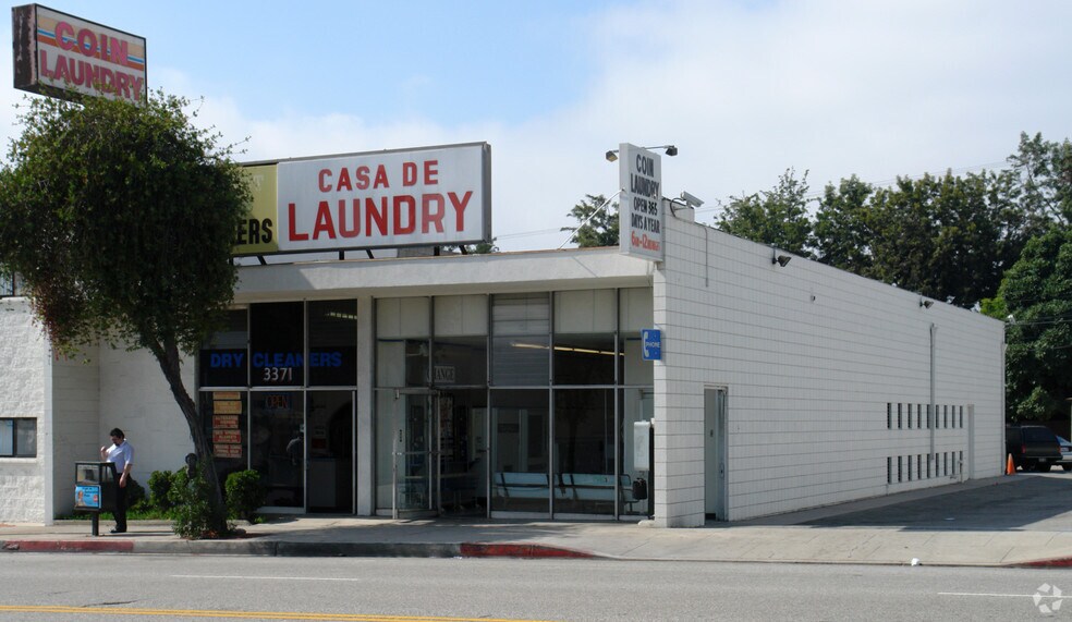 3371 Motor Ave, Los Angeles, CA à louer - Photo du bâtiment - Image 2 de 4