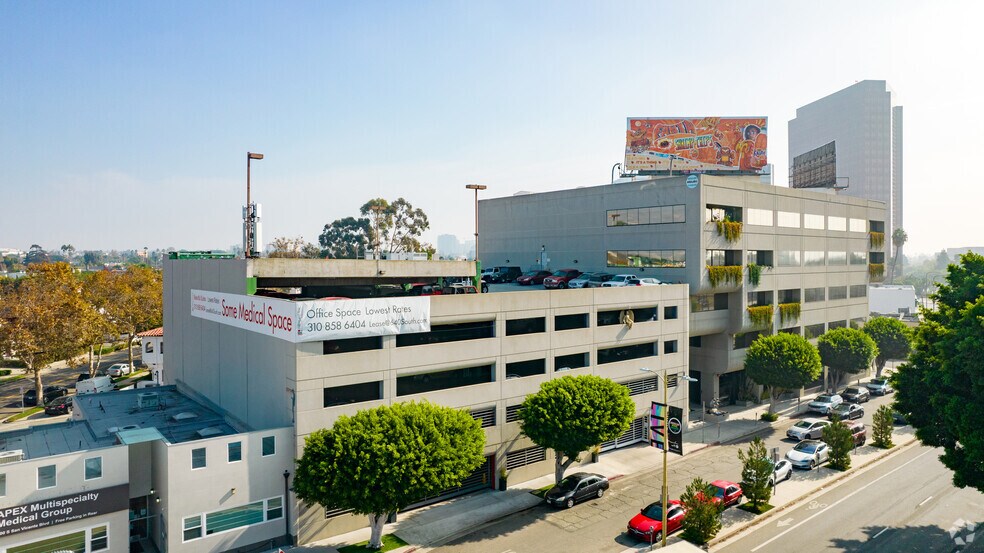 640 S San Vicente Blvd, Los Angeles, CA à louer - Photo du bâtiment - Image 3 de 41