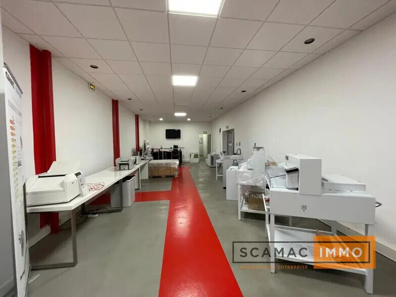 Industrial in Bagneux for lease - Interior Photo - Image 2 of 6