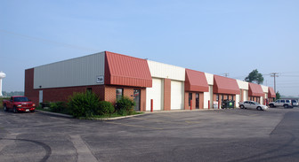 766 Industrial Dr, Cary IL - Entrepôt