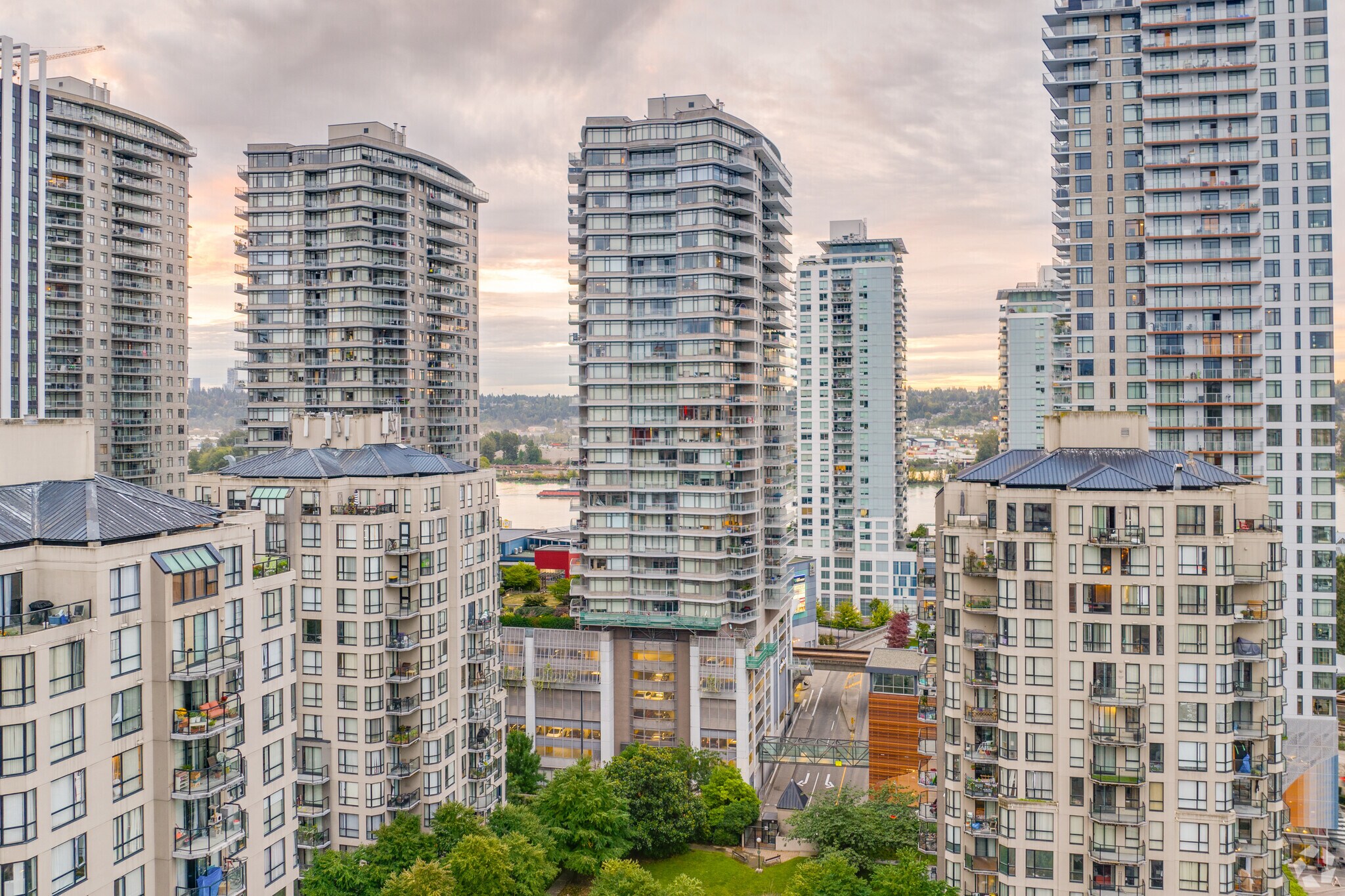 898 Carnarvon St, New Westminster, BC for lease Primary Photo- Image 1 of 21