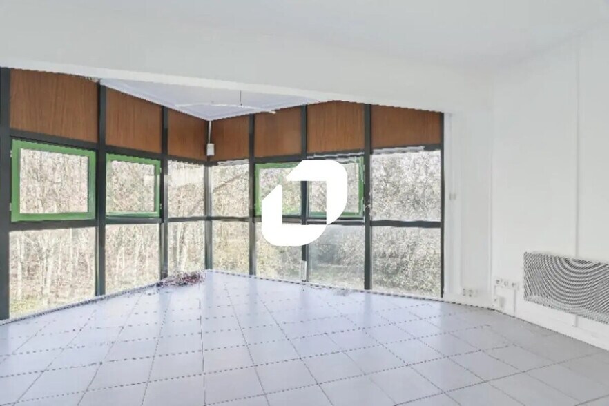 Bureau dans Lognes à louer - Photo intérieure - Image 2 de 8