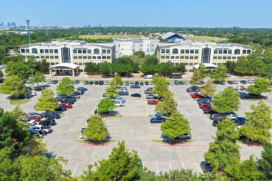 4401 Coit Rd, Frisco, TX à louer - Photo du bâtiment - Image 3 de 16
