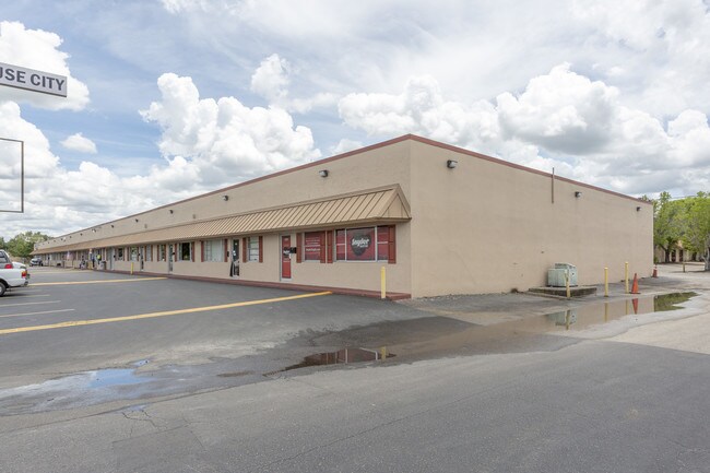 More details for 2012-2024 Beacon Manor Dr, Fort Myers, FL - Office, Industrial for Lease