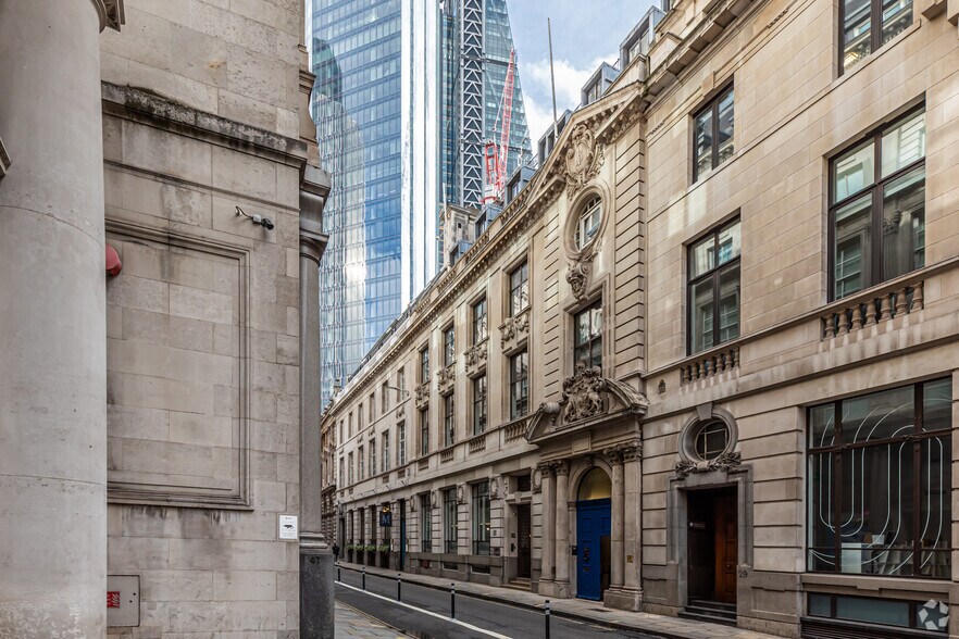 32 Threadneedle St, Londres à vendre - Photo du bâtiment - Image 2 de 13