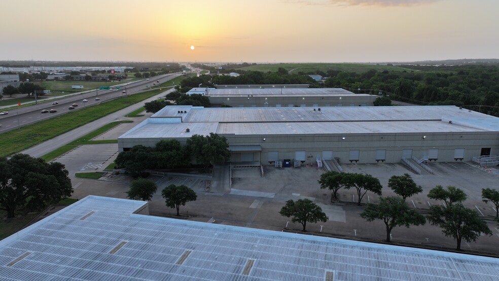 6312 Airport Fwy, Fort Worth, TX for lease - Building Photo - Image 2 of 10