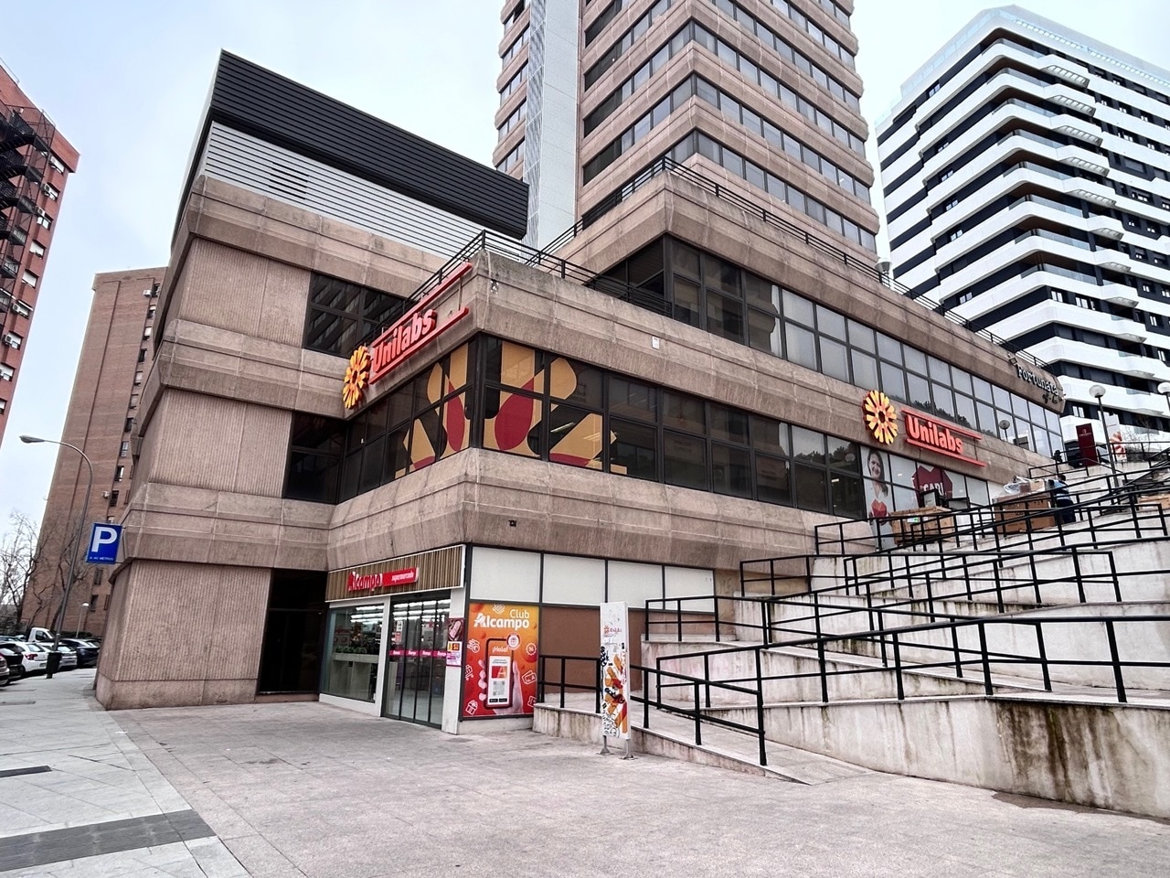 Calle de Juan Esplandiú, 15, Madrid, Madrid for lease Interior Photo- Image 1 of 2