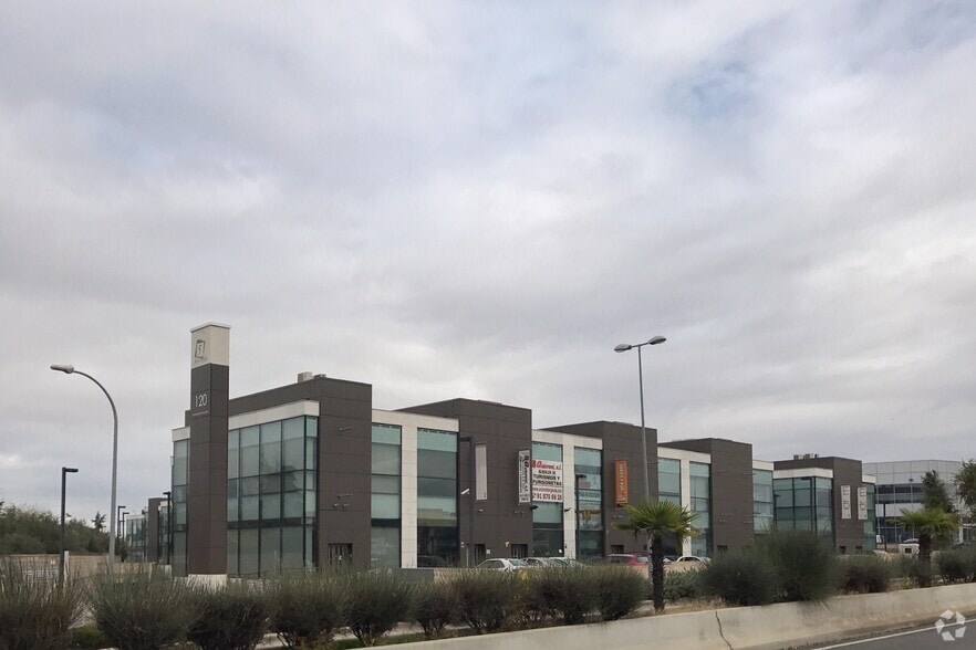 Avenida Madrid, 120 Nave 20, Arganda del Rey, Madrid à vendre - Photo du bâtiment - Image 3 de 3