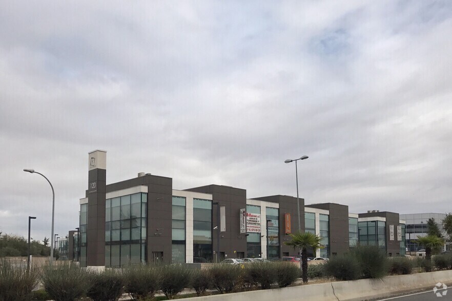 Avenida Madrid, Arganda del Rey, Madrid à vendre - Photo du bâtiment - Image 2 de 3