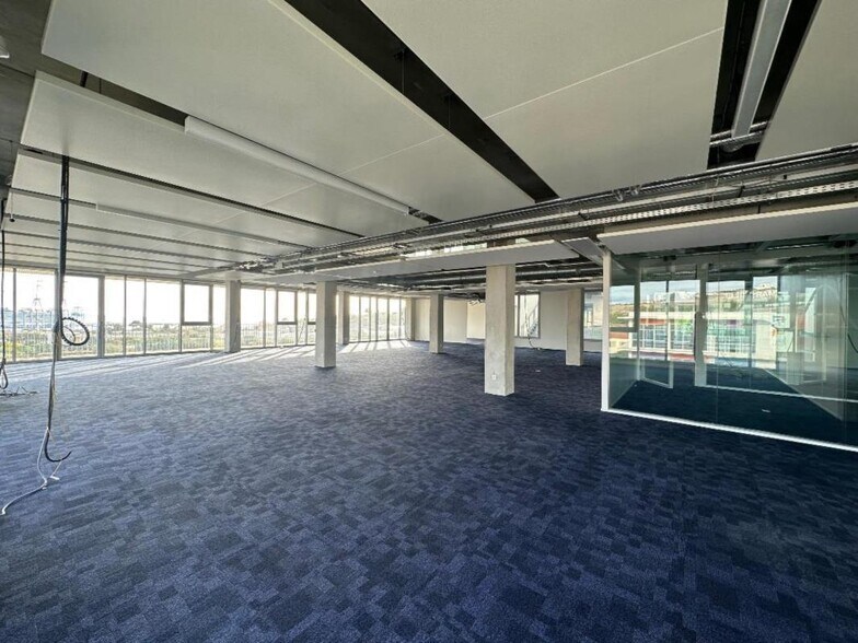 60 Avenue Andre Roussin, Marseille for lease - Building Photo - Image 3 of 8