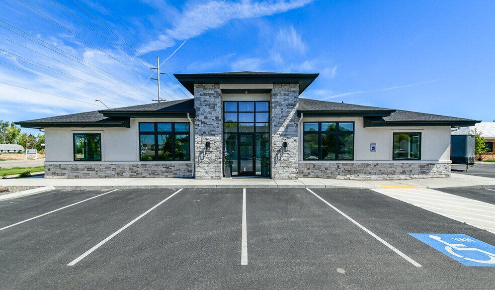 3169 W Belltower Dr, Meridian, ID à vendre - Photo du bâtiment - Image 1 de 44