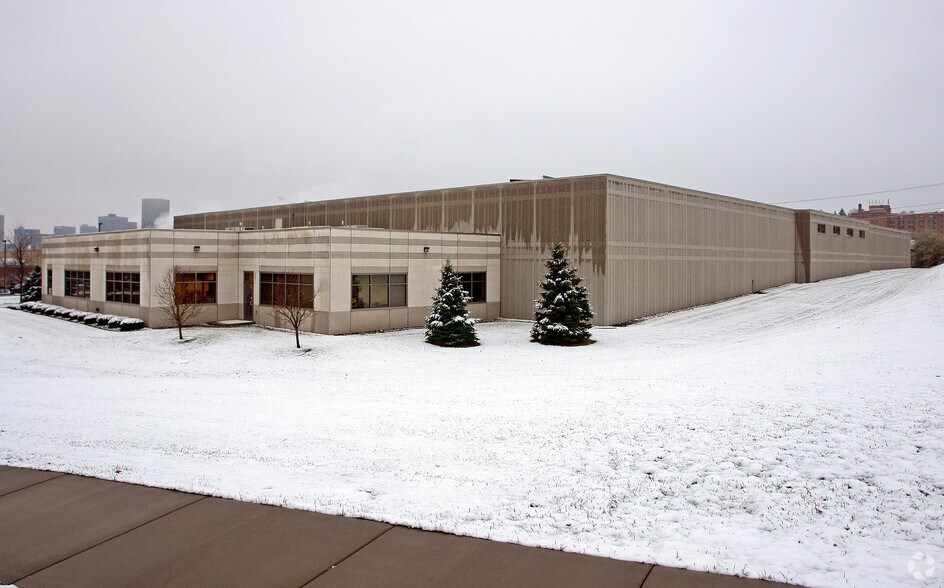 735 Olive St, Saint Paul, MN à louer - Photo du bâtiment - Image 3 de 5