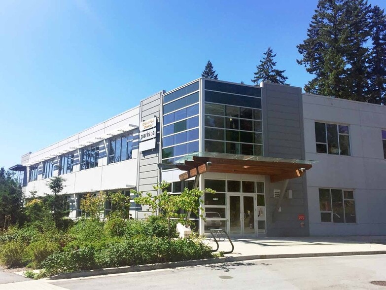 2400 Dollarton Hwy, North Vancouver, BC à louer - Photo principale - Image 2 de 11