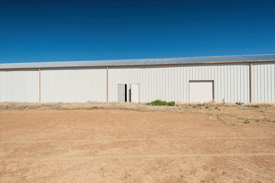 20040 Grasslands Ln, Ordway, CO à vendre - Photo du bâtiment - Image 2 de 39