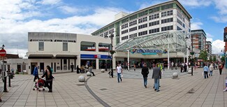 Plus de détails pour Chequers Sq, Uxbridge - Commerce de détail à louer