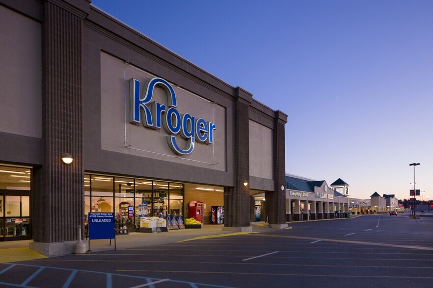 1477 W Main St, Salem, VA à louer - Photo principale - Image 1 de 5