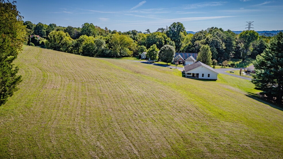 1252 Bloomingdale Pike, Kingsport, TN for sale - Building Photo - Image 3 of 5