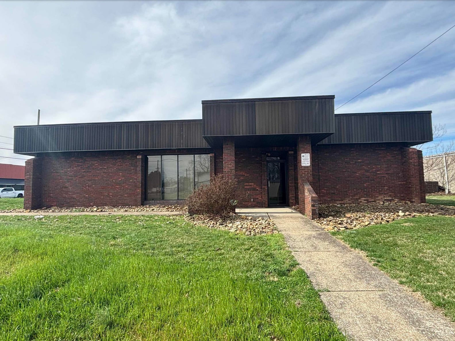990 2nd Ave, Gallipolis, OH for lease Primary Photo- Image 1 of 18