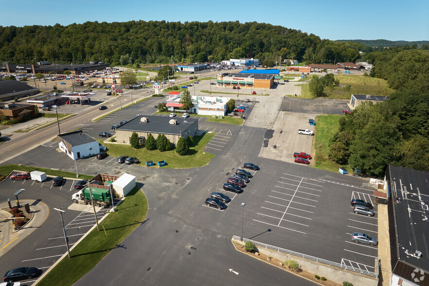 513 W Union St, Newark, NY for lease - Aerial - Image 2 of 21