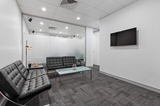 2 Horwood Pl, Parramatta à louer Photo intérieure- Image 2 de 7