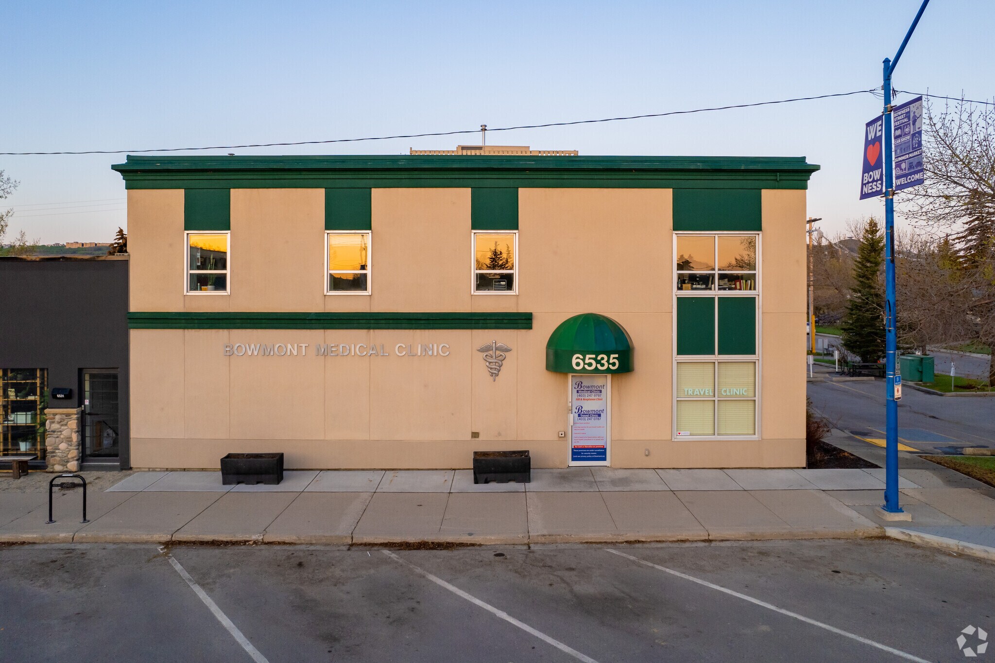 6535 Bowness Rd NW, Calgary, AB à vendre Photo principale- Image 1 de 1