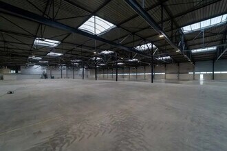 3 Rue Jean Perrin, Chassieu for lease Interior Photo- Image 1 of 9