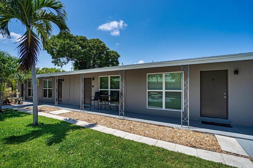 2201 NE 14th Ave, Wilton Manors, FL à vendre - Photo du bâtiment - Image 3 de 37