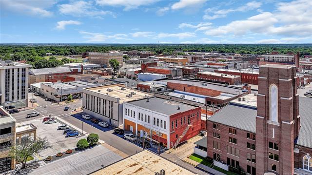 12 C SW, Ardmore, OK à vendre - Photo du bâtiment - Image 3 de 5