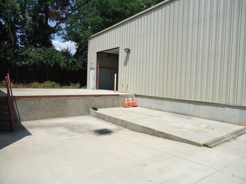 3864 Race Rd, Cincinnati, OH for lease - Building Photo - Image 2 of 4