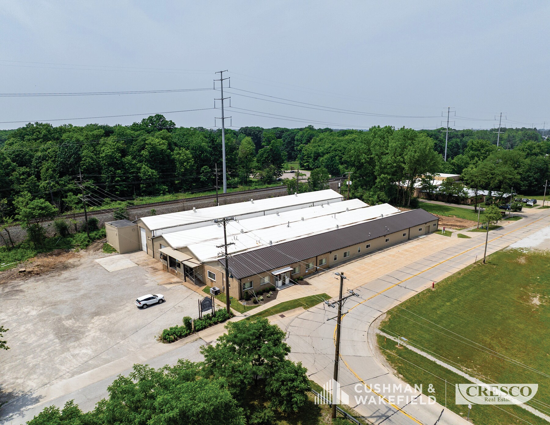 205 Willis St, Bedford, OH à vendre Photo principale- Image 1 de 1