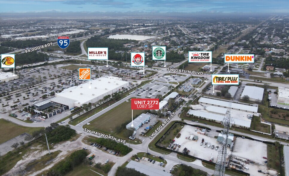 2766 SW Edgarce St, Port Saint Lucie, FL à louer - Photo du bâtiment - Image 2 de 4